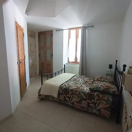 Apartment Dans Maison De Maitre, Independant.